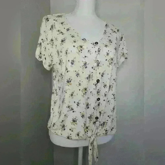 American Eagle Floral Button-Down Tie Front Top - Picture 2 of 10